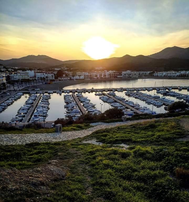 Port De Llanca , La Miranda Apartment Bagian luar foto