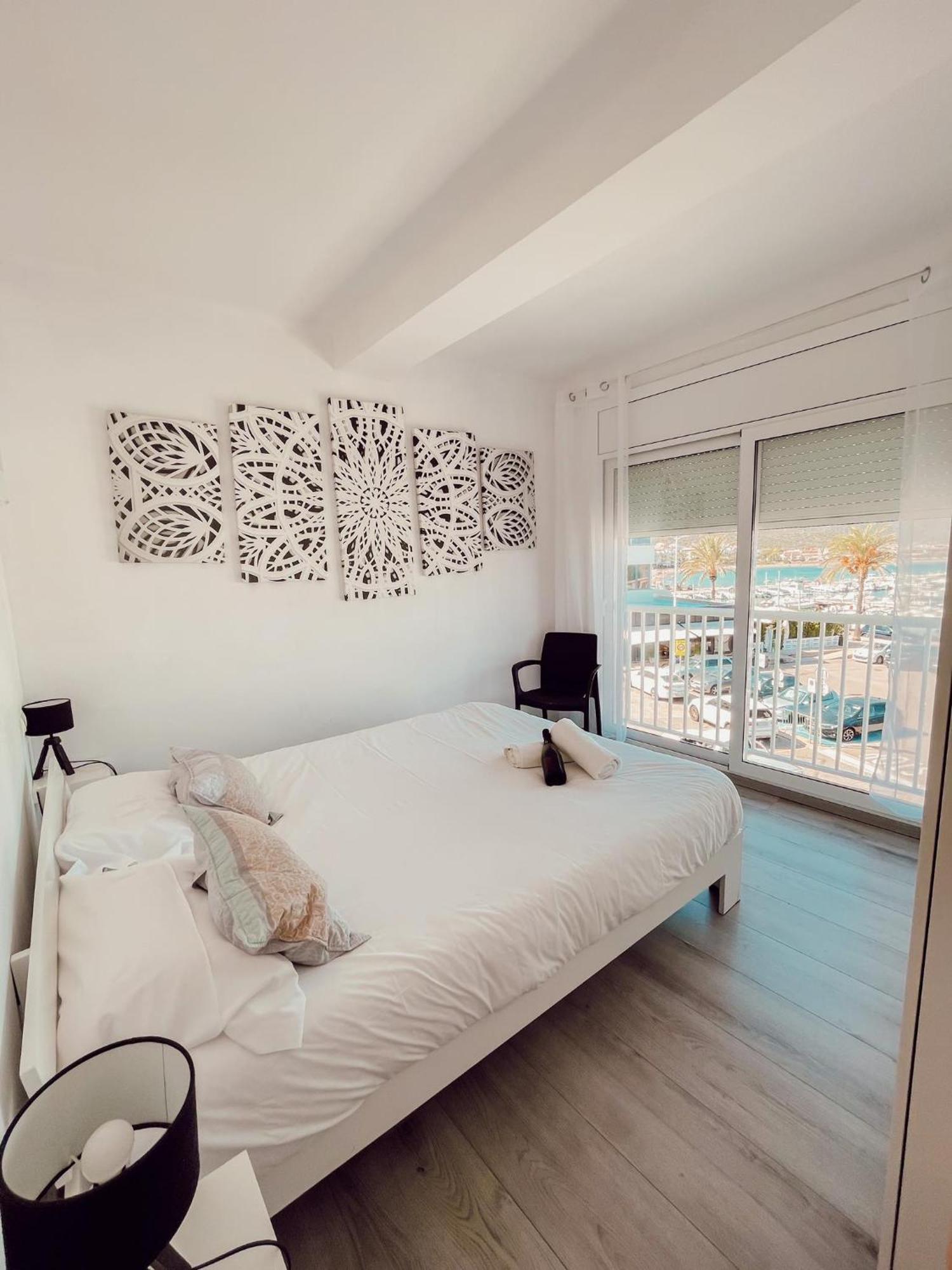 Port De Llanca , La Miranda Apartment Bagian luar foto