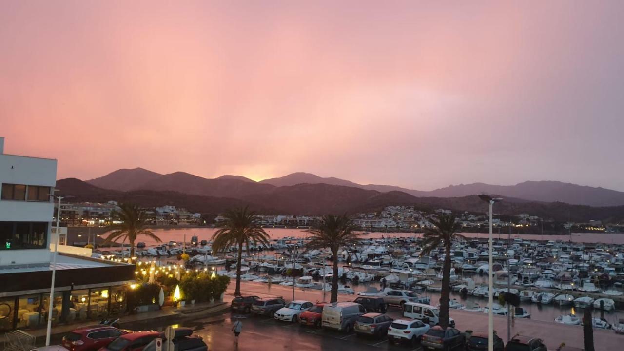 Port De Llanca , La Miranda Apartment Bagian luar foto