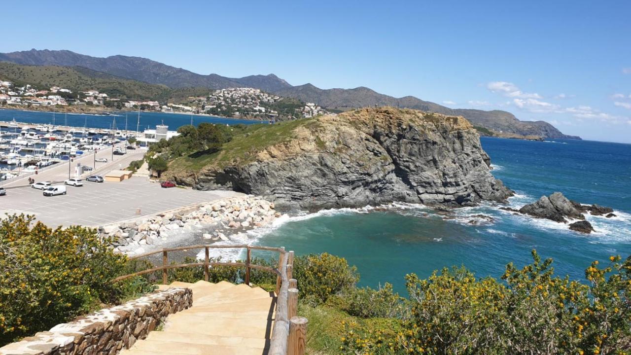 Port De Llanca , La Miranda Apartment Bagian luar foto